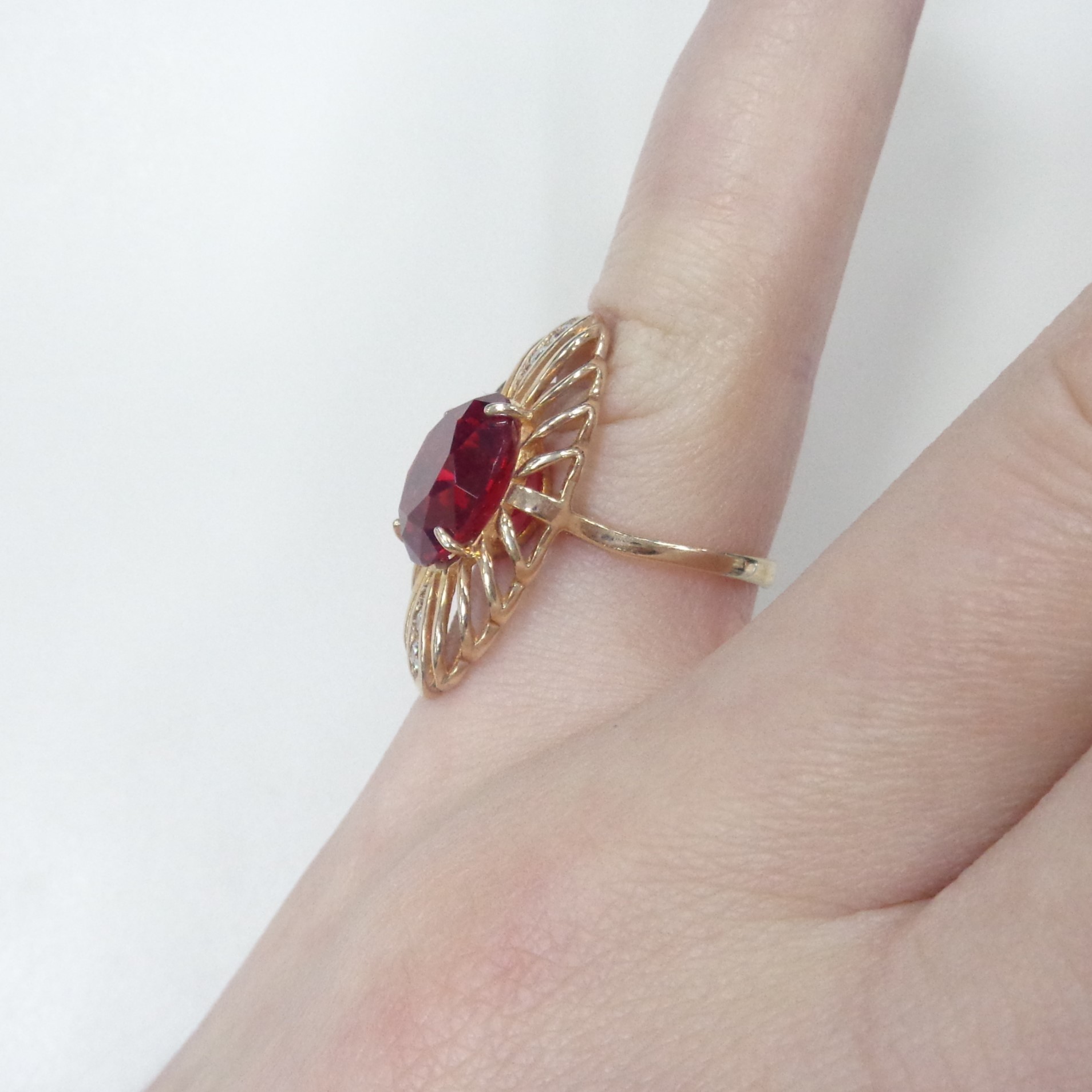 Серебряное кольцо с кварцем